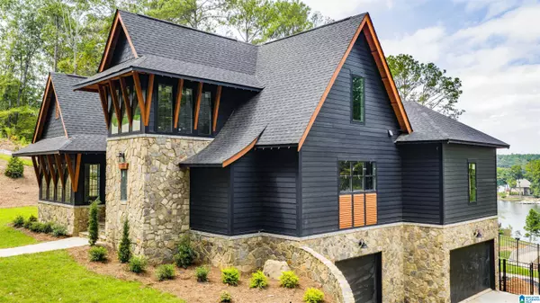 64 BAYVIEW DRIVE, Alexander City, AL 36861