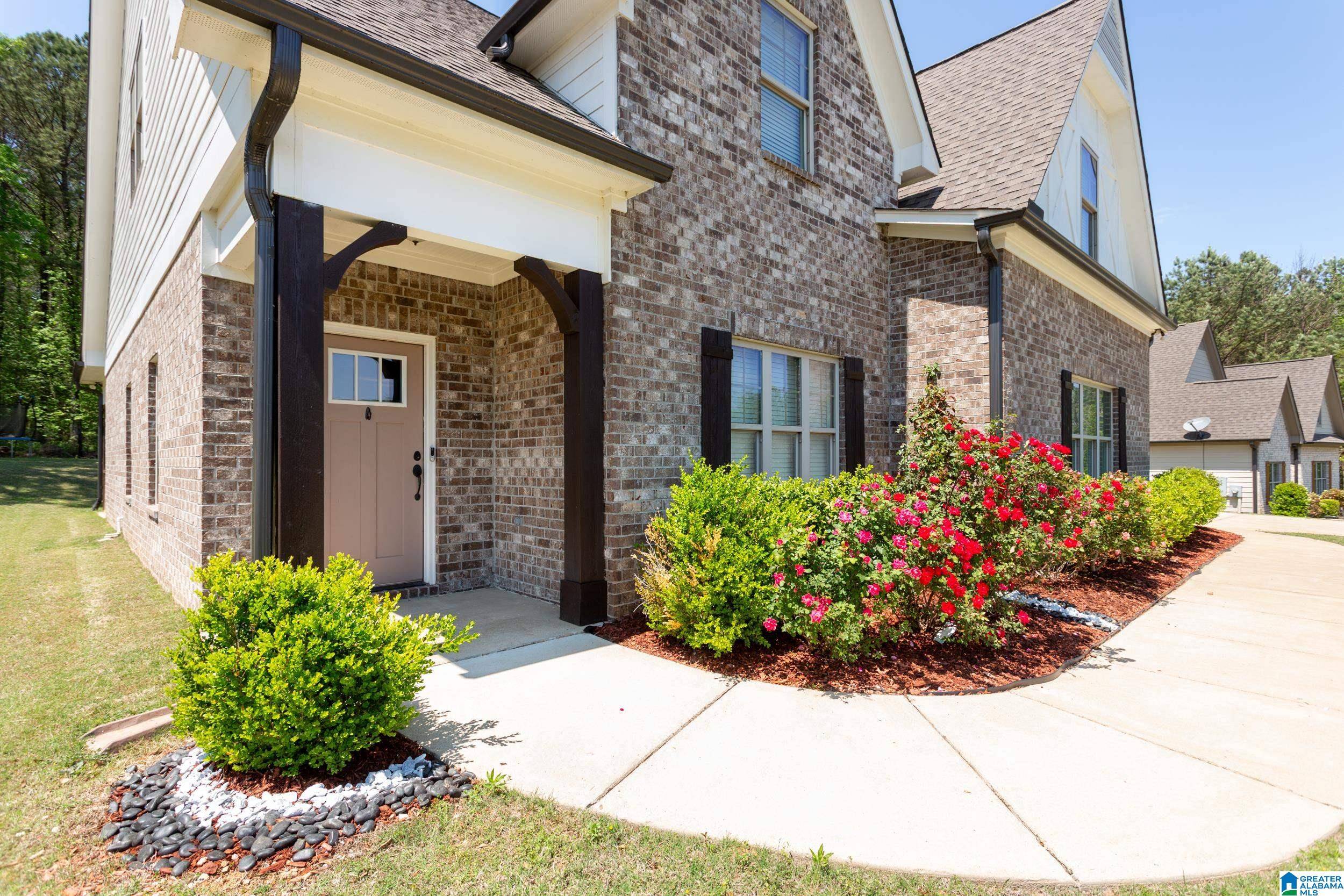 Cropwell, AL 35054,385 HOMESTEAD DRIVE