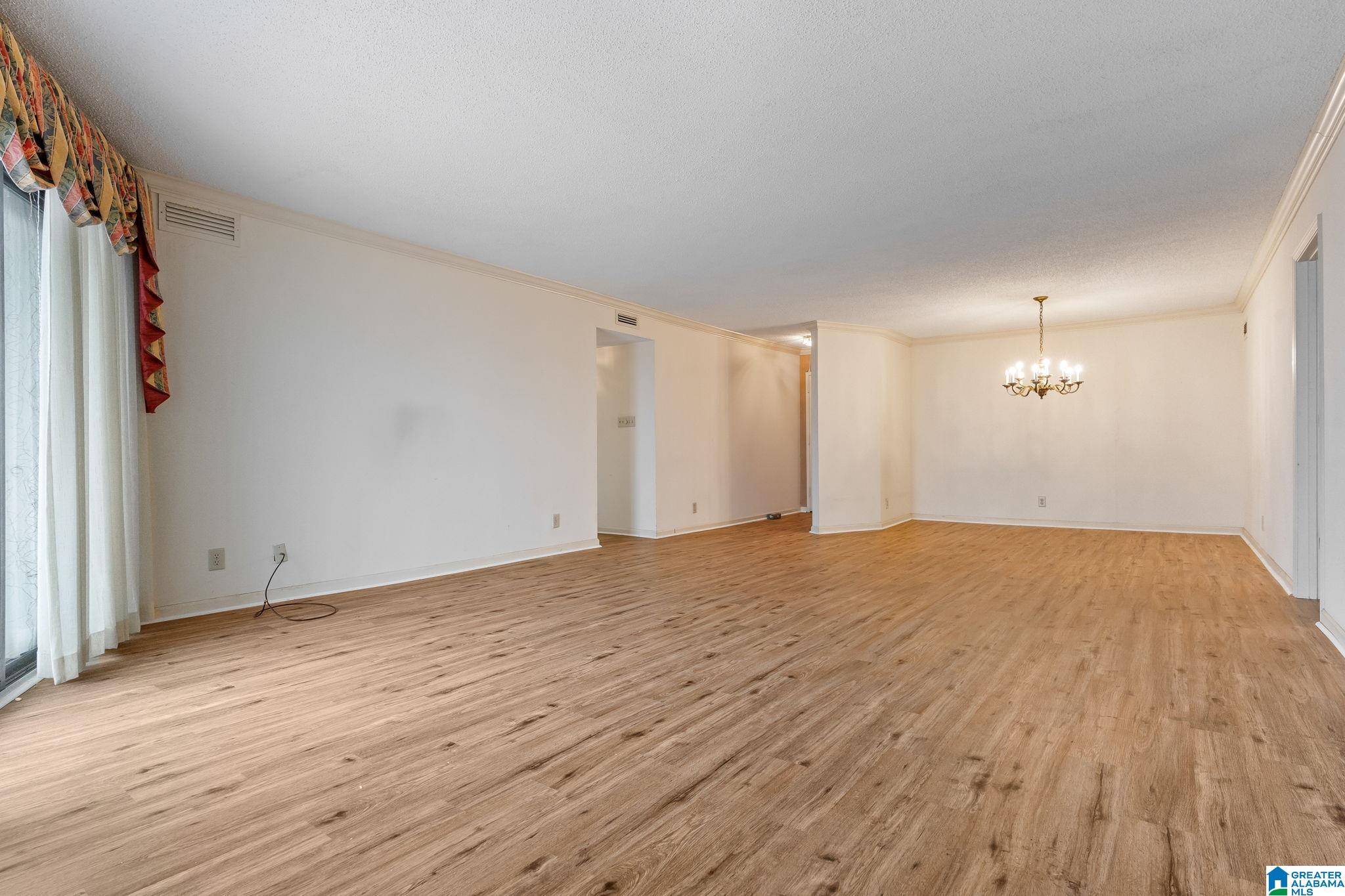 Birmingham, AL 35209,1300 BEACON PARKWAY E #504