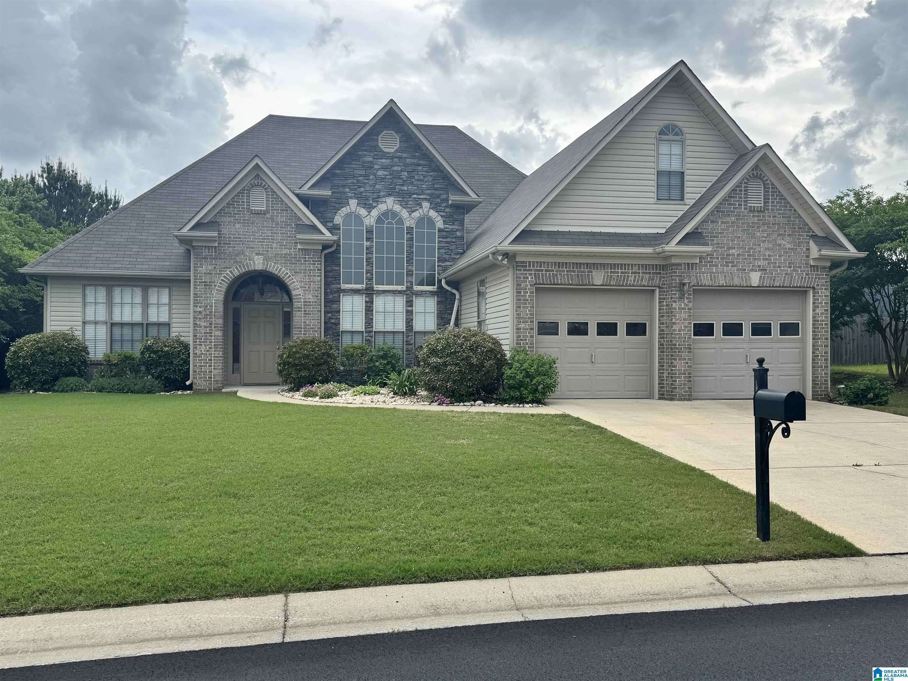 136 RUSHTON LANE, Calera, AL 35040