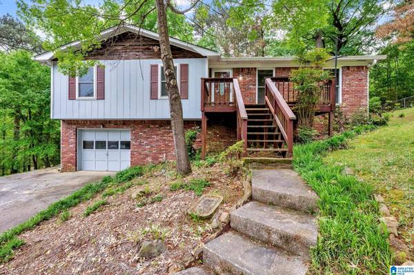 501 HILLSBORO ROAD, Hueytown, AL 35023