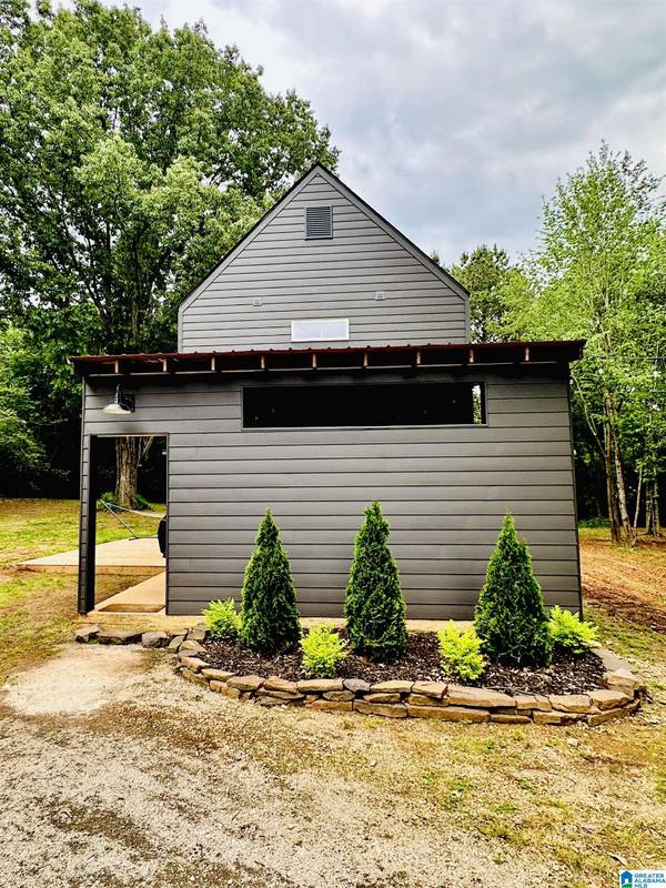 6031 PLEASANT HILL ROAD, Bessemer, AL 35022