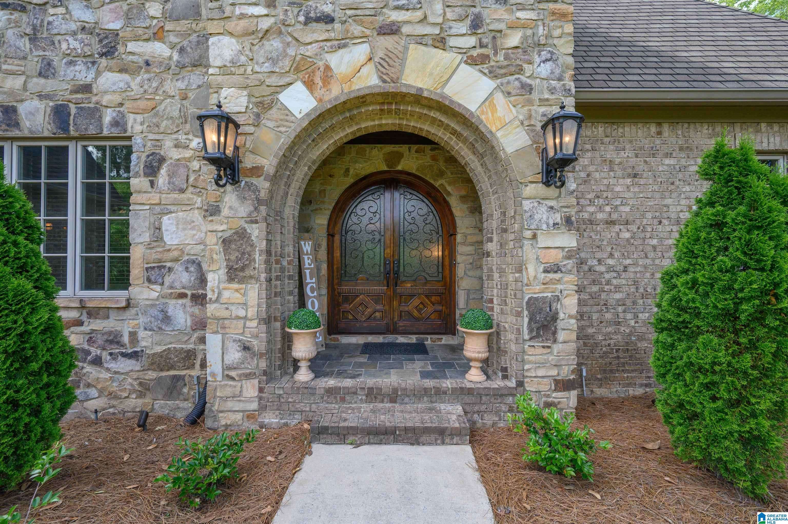 Vestavia Hills, AL 35242,4362 KINGS MOUNTAIN RIDGE