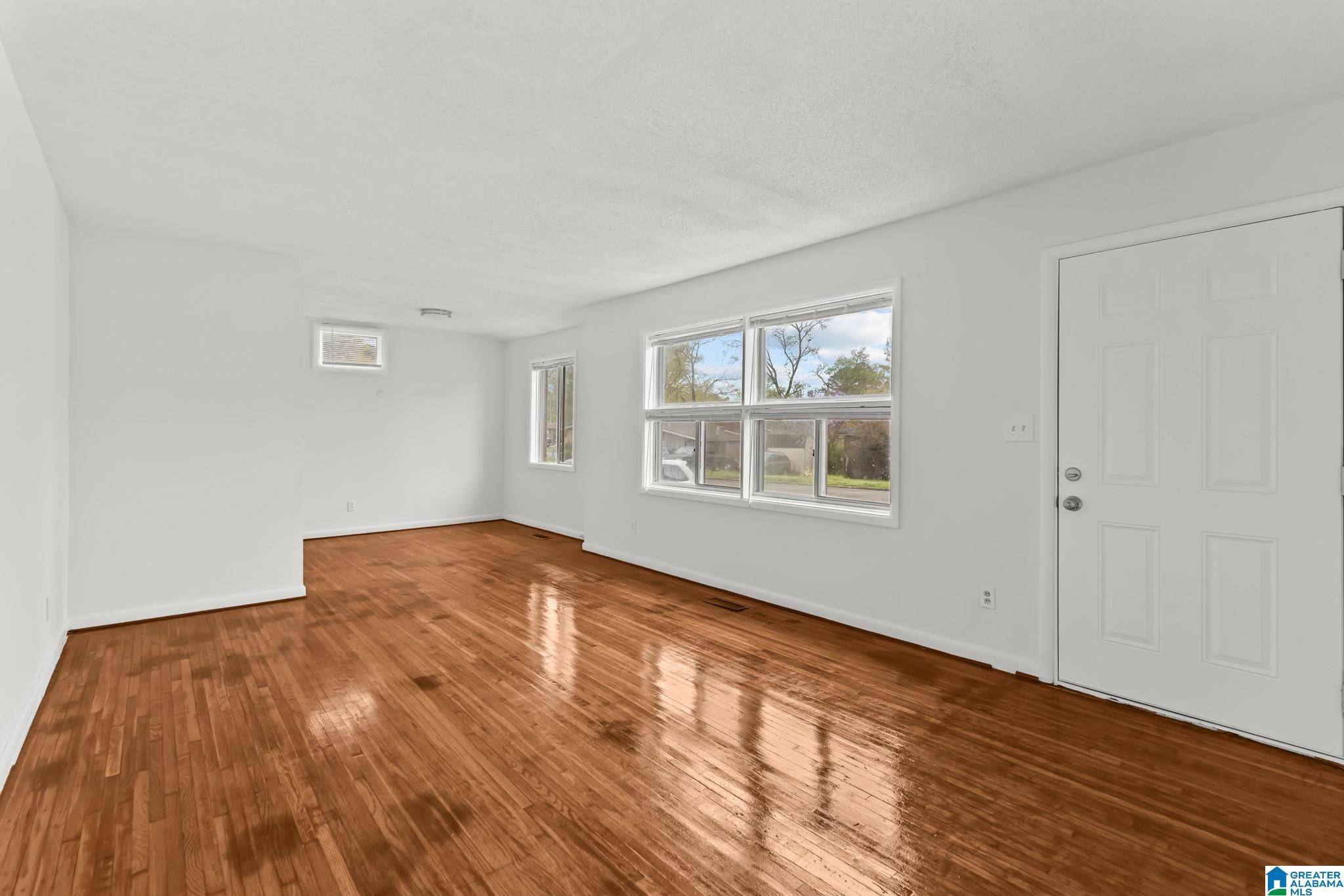Birmingham, AL 35228,6715 COURT N