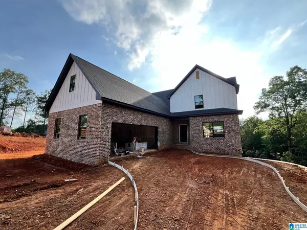 Pell City, AL 35128,190 ESTATES CLUB DRIVE