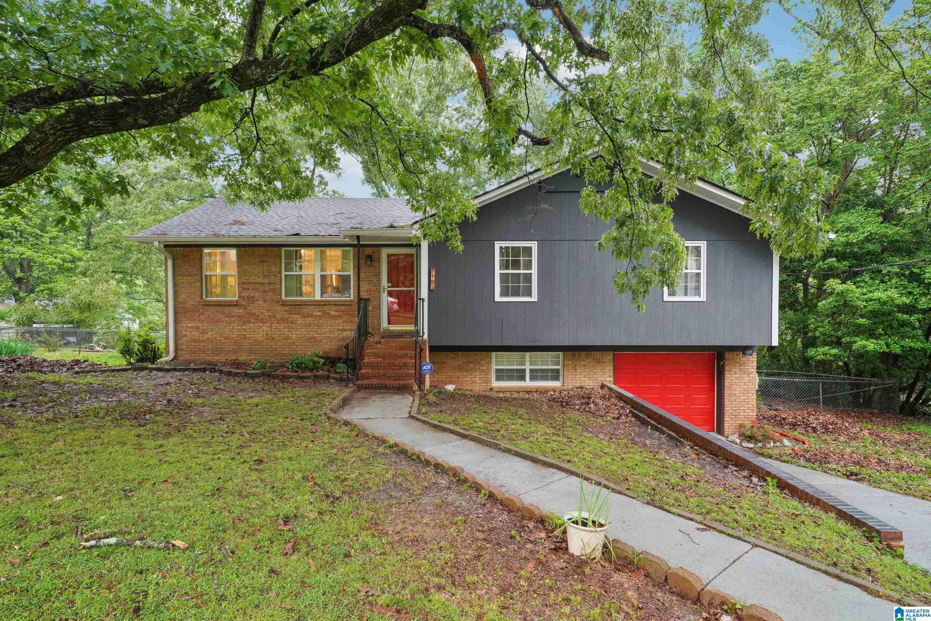 2105 NE 5TH STREET NE, Center Point, AL 35215