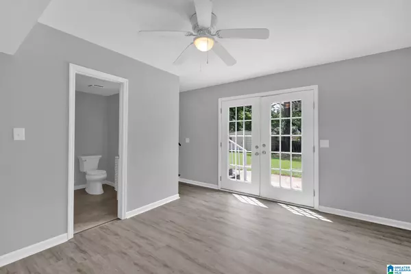 Bessemer, AL 35023,2712 EMERALD AVENUE