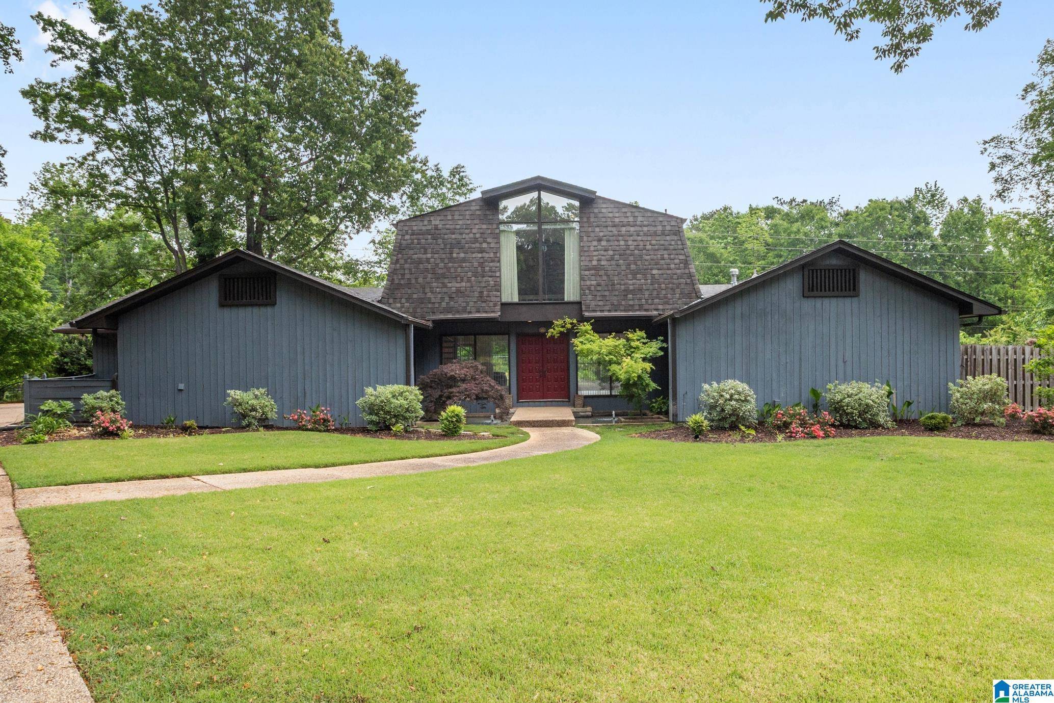 2635 CHANDALAR CIRCLE, Pelham, AL 35124