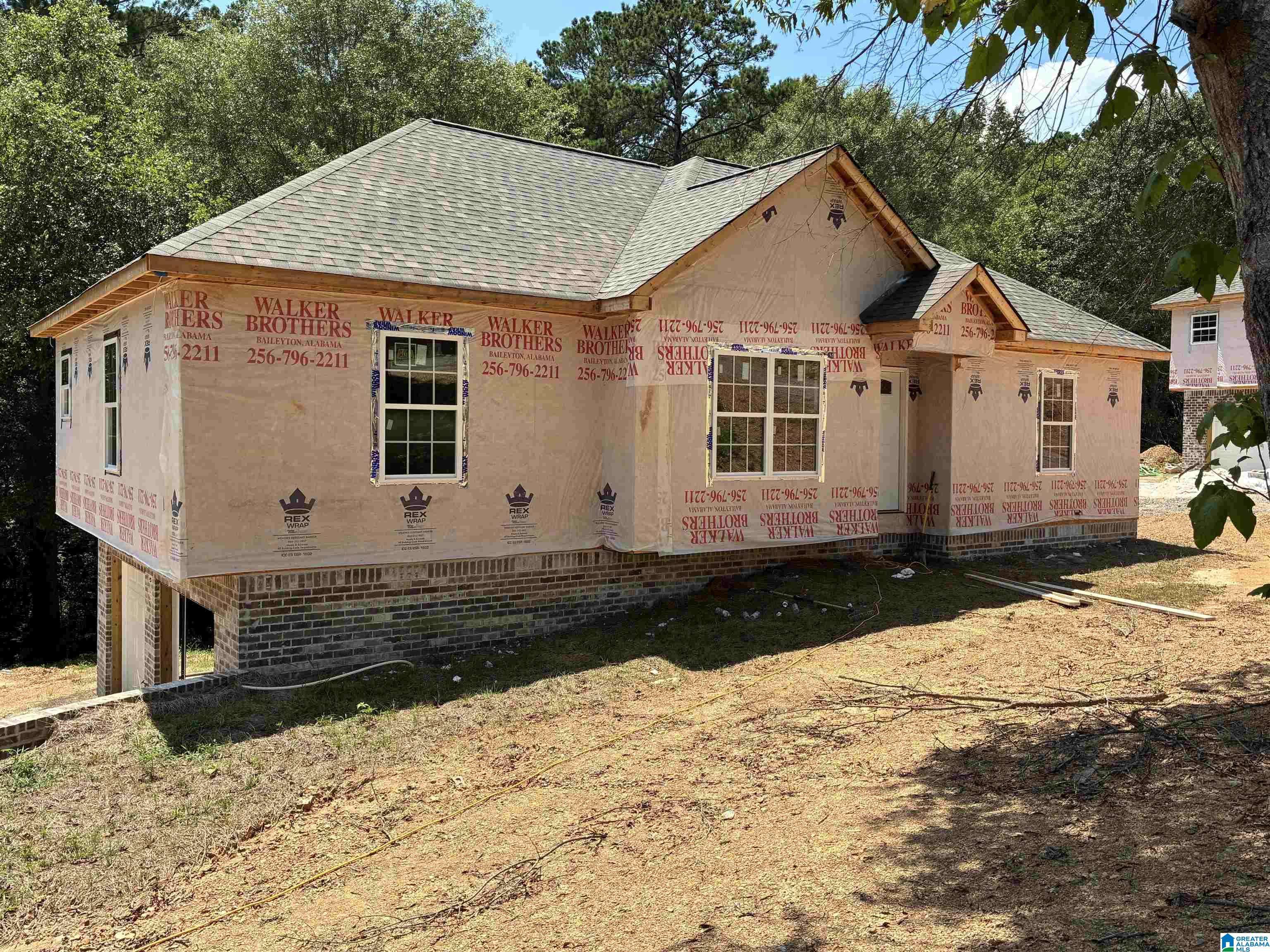 801 LAKESHORE CIRCLE, Warrior, AL 35180