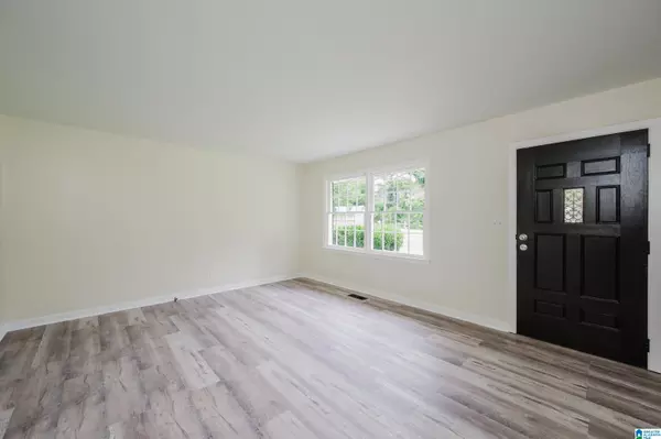 Birmingham, AL 35215,945 MEG DRIVE