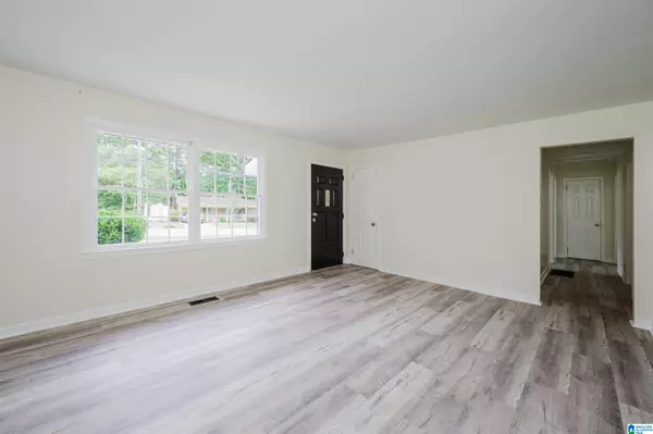 Birmingham, AL 35215,945 MEG DRIVE