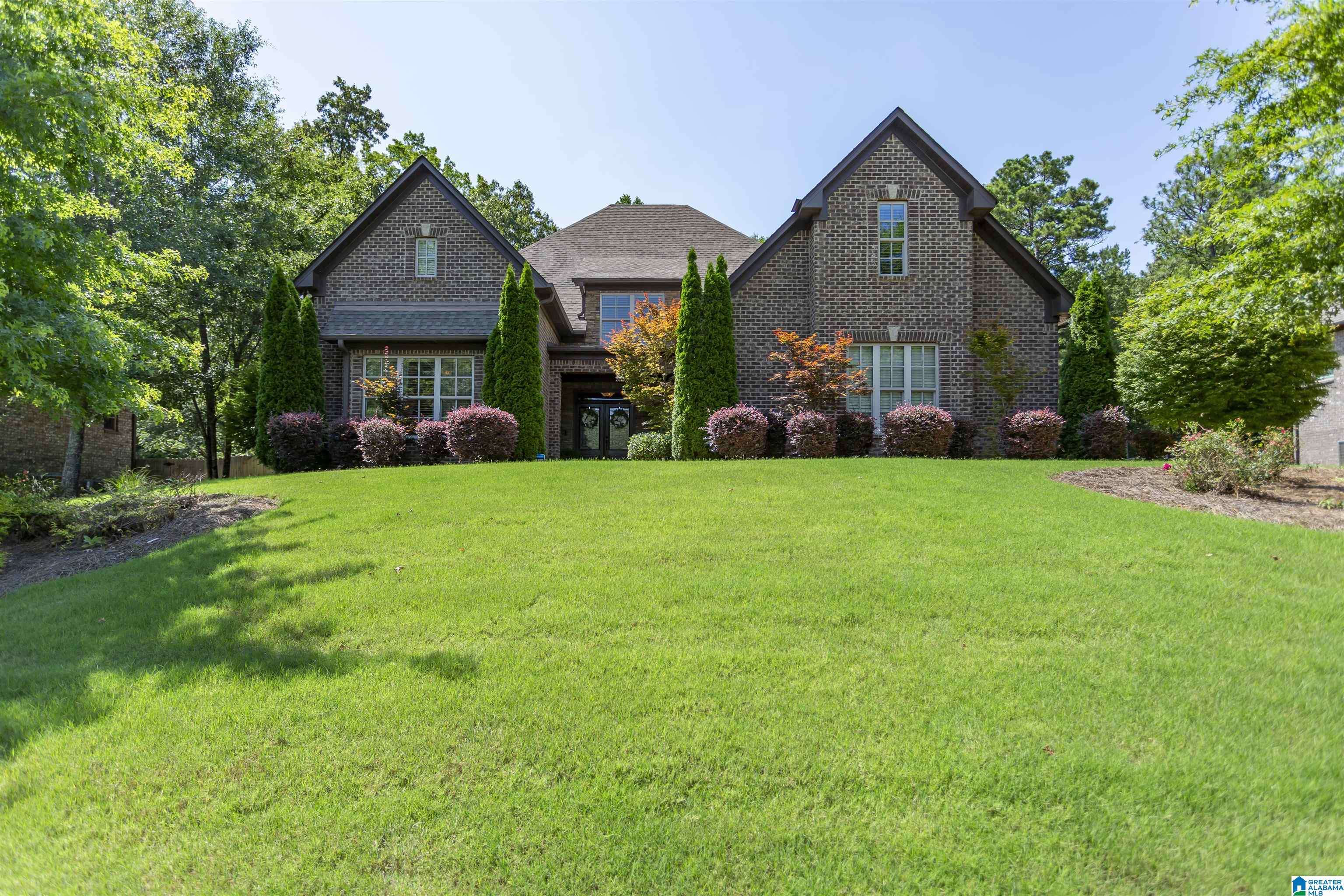 Pelham, AL 35124,184 GREY OAKS COURT