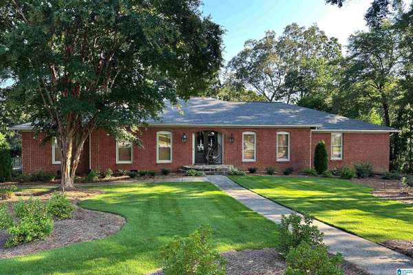 5 CHRISTOPHER WAY, Anniston, AL 36207