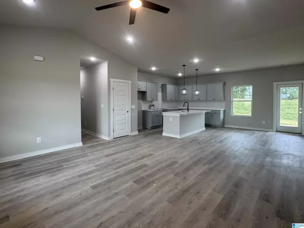 Cullman, AL 35055,288 COUNTY ROAD 1462