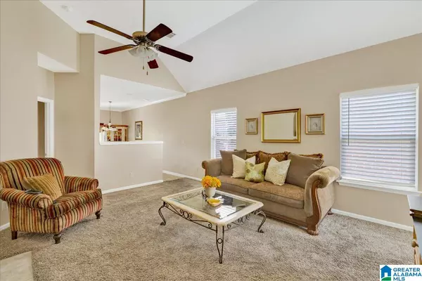 Birmingham, AL 35211,2713 OXMOOR WAY