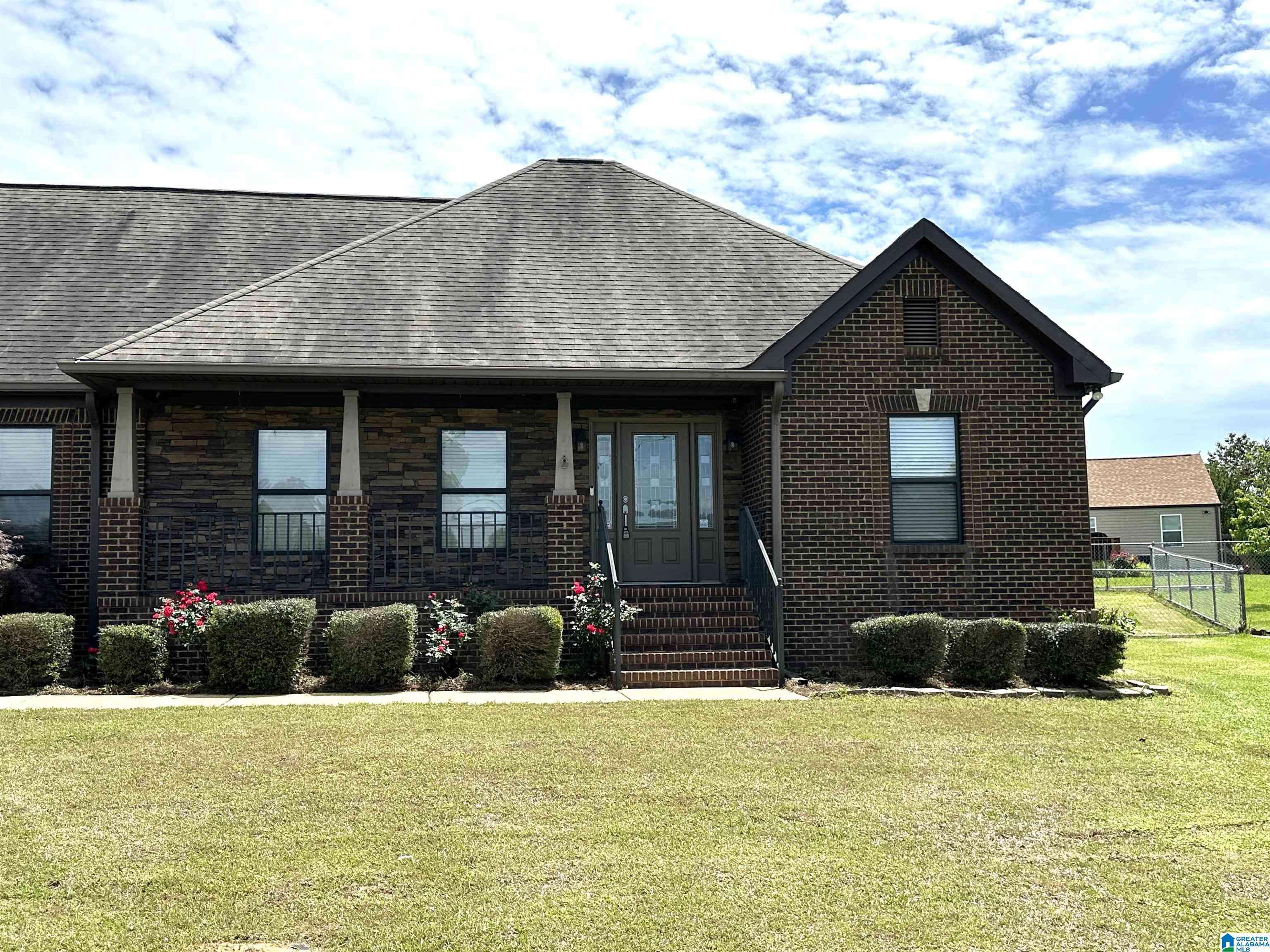 Bessemer, AL 35023,1612 KERRY DRIVE