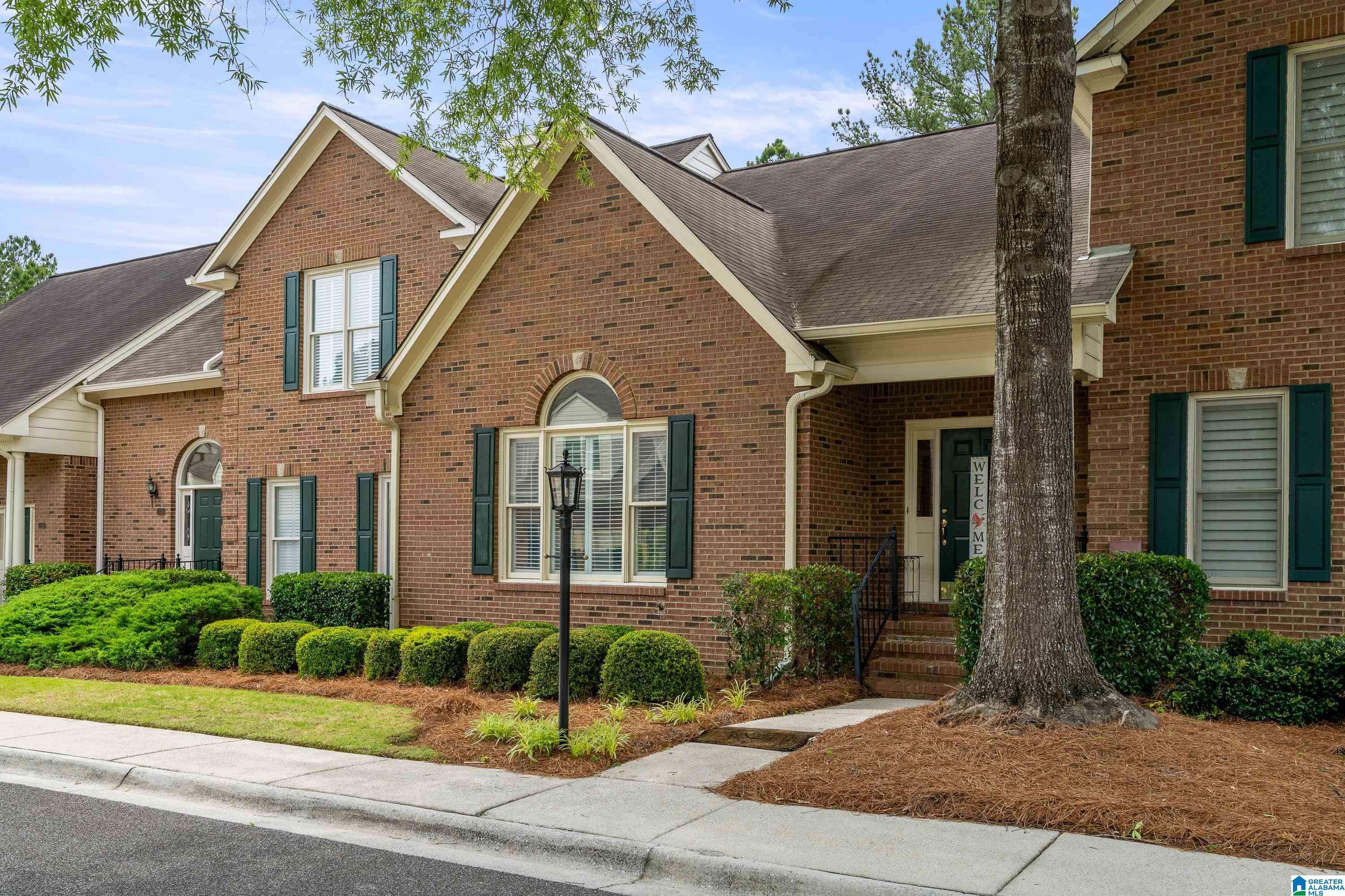 934 CHESTNUT OAKS CIRCLE, Hoover, AL 35244
