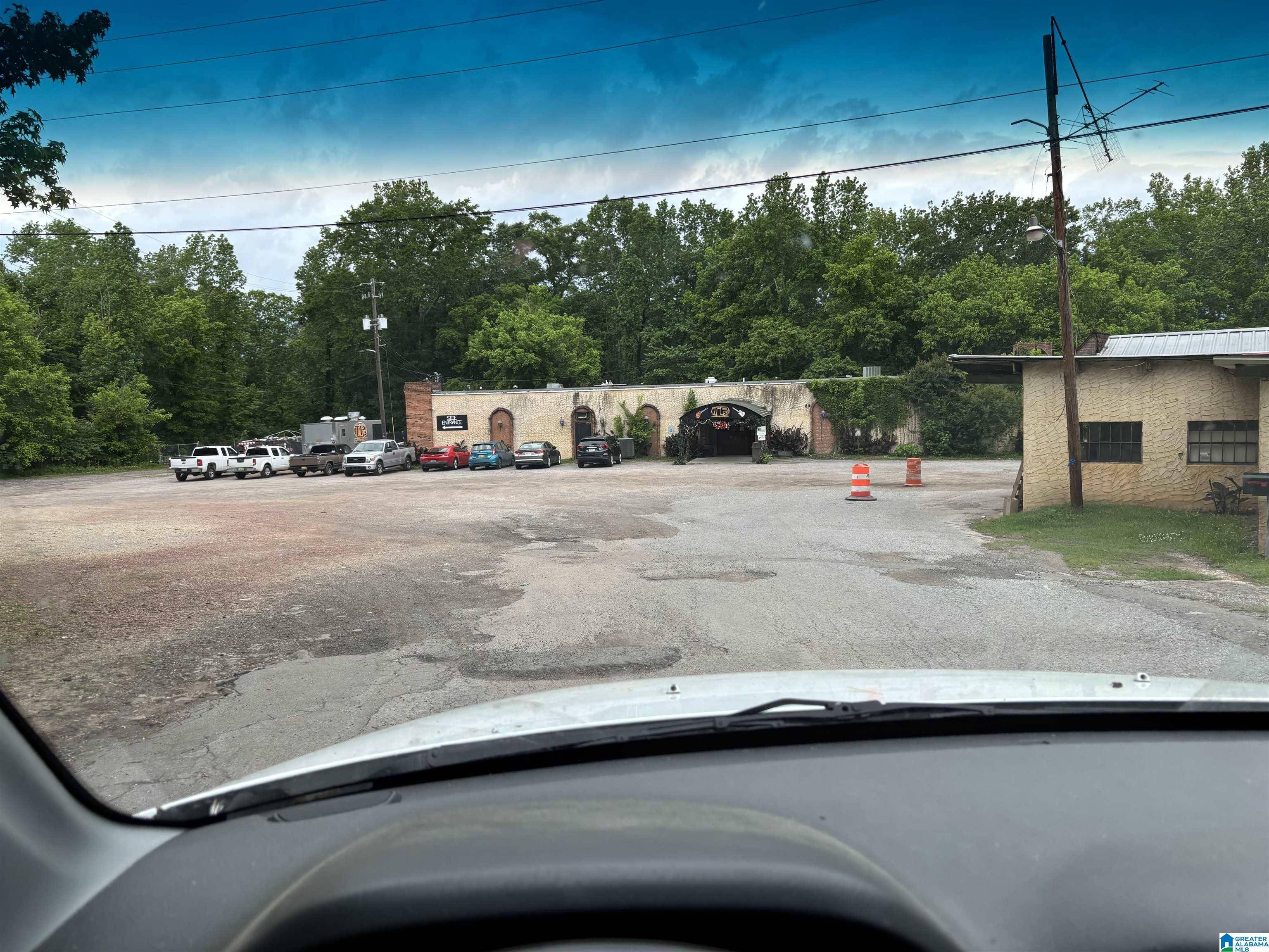 9394 HIGHWAY 31 N, Kimberly, AL 35091