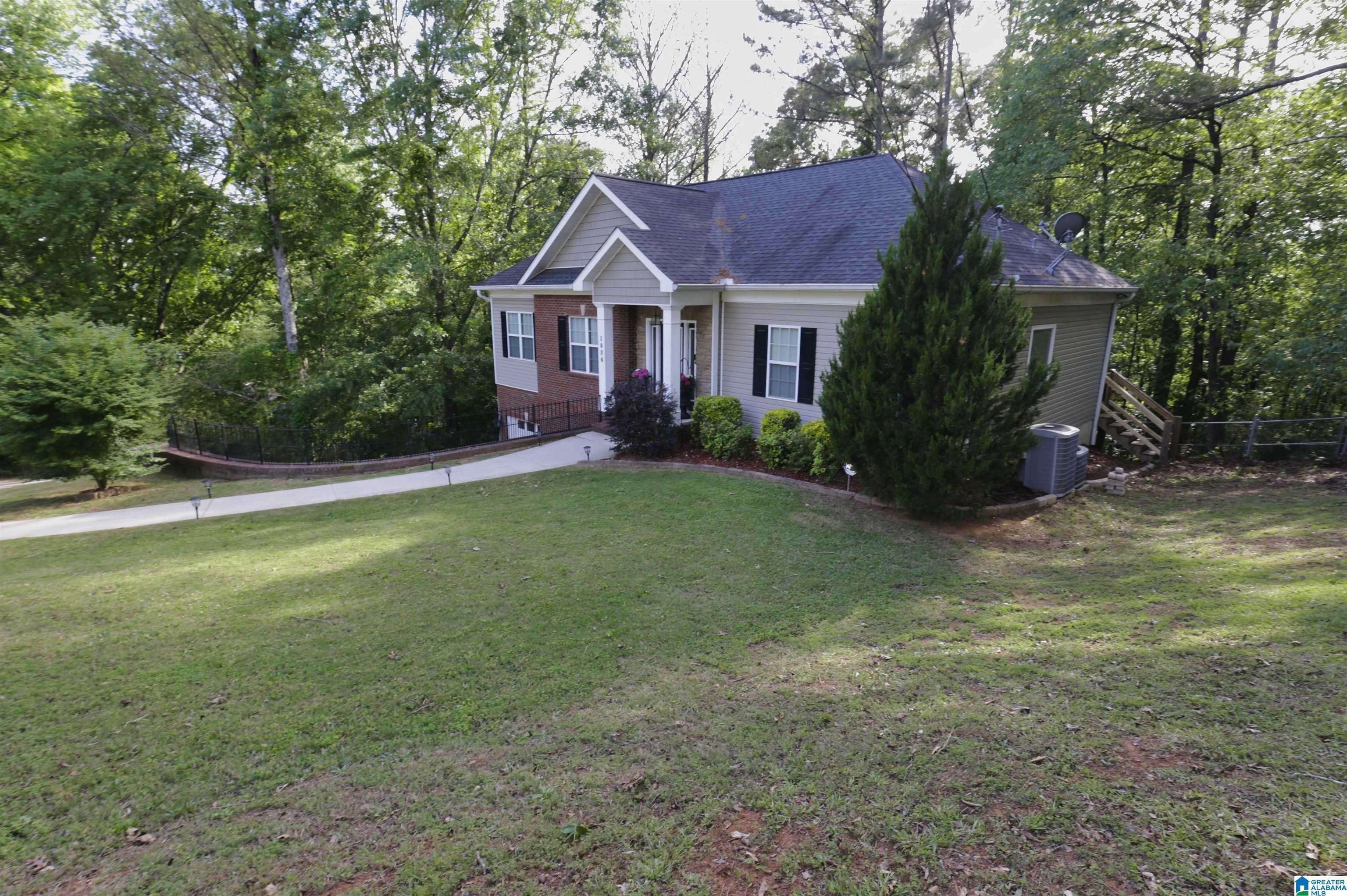 Anniston, AL 36207,1024 EDGEWOOD DRIVE