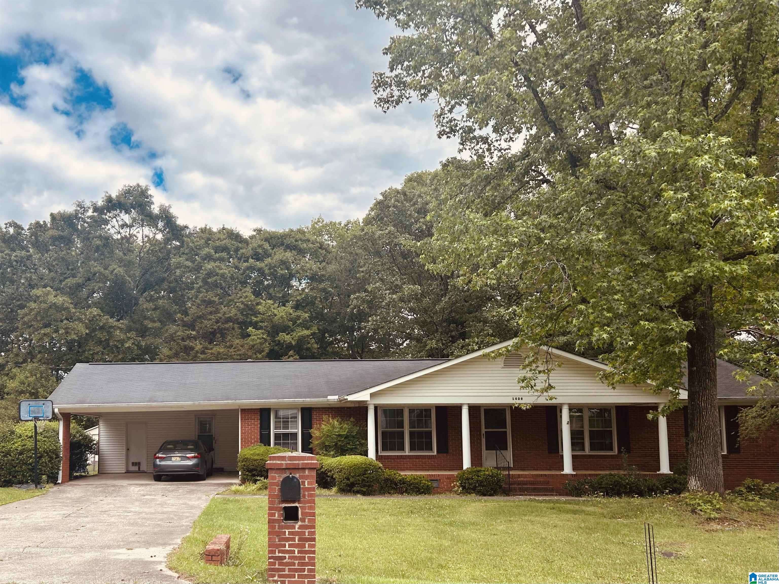 1409 DANBURY LANE, Anniston, AL 36207