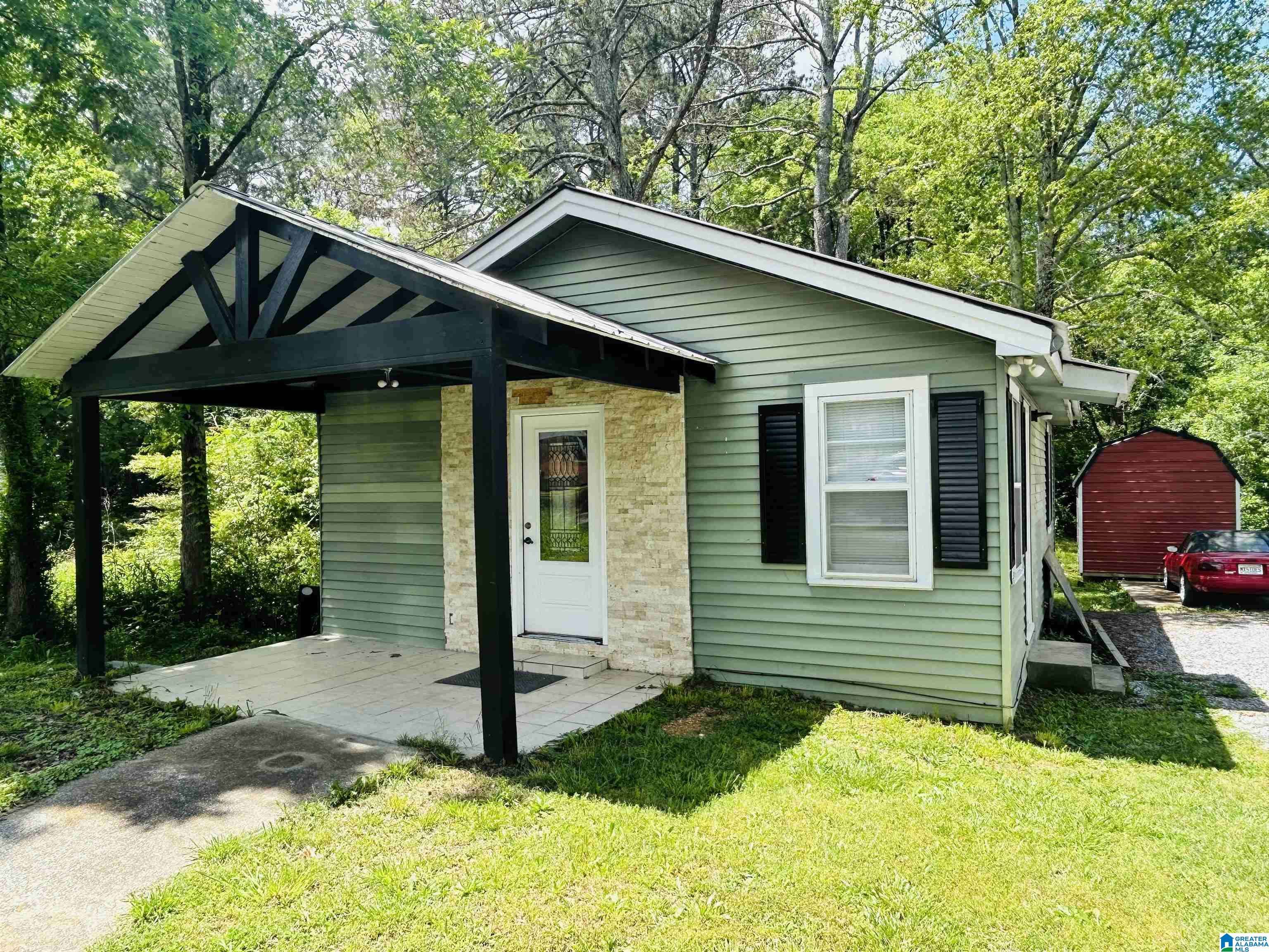 111 PINE STREET, Centre, AL 35960