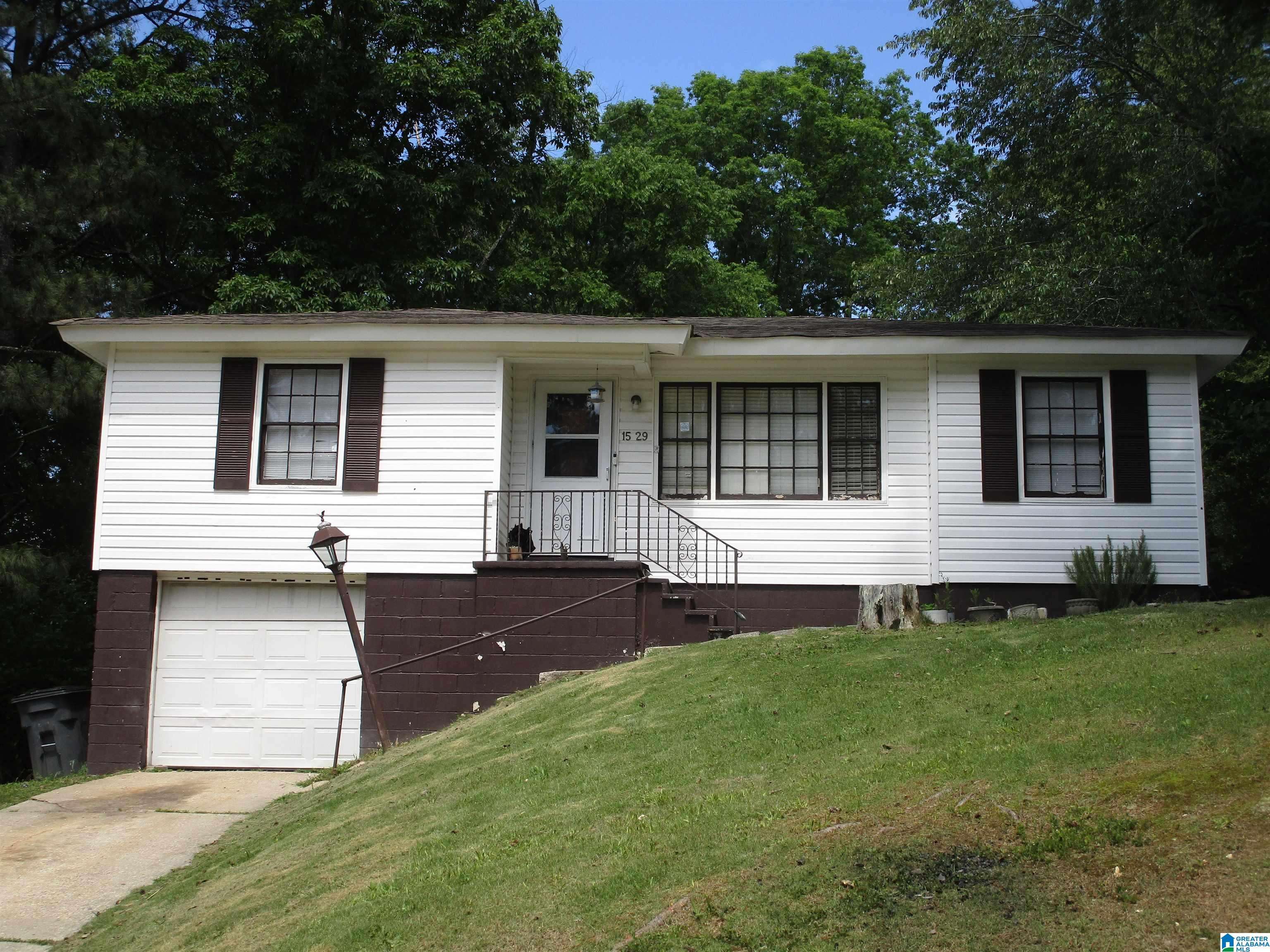 1529 5TH PLACE NW, Center Point, AL 35215