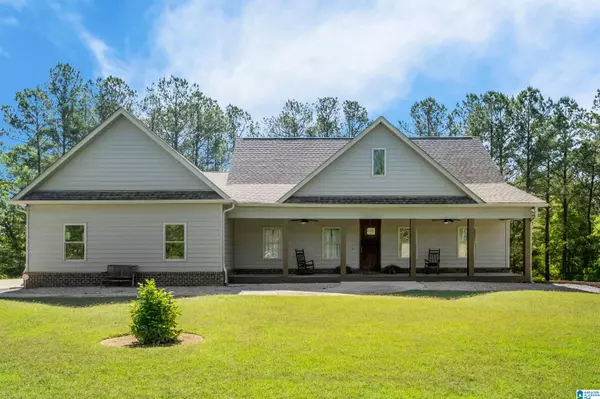 821 HIGHWAY 304, Calera, AL 35040