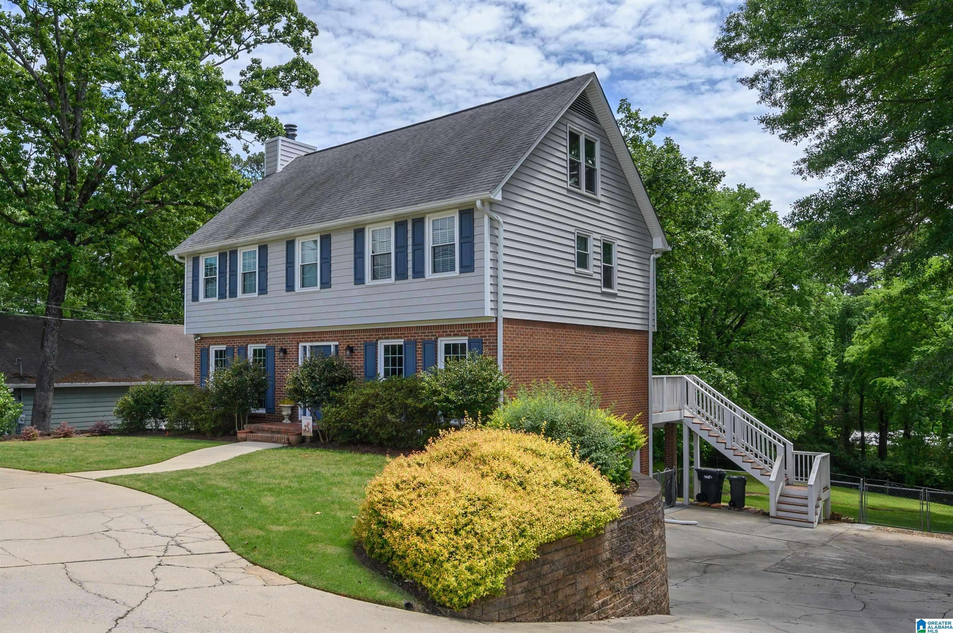 Vestavia Hills, AL 35216,3332 WISTERIA DRIVE