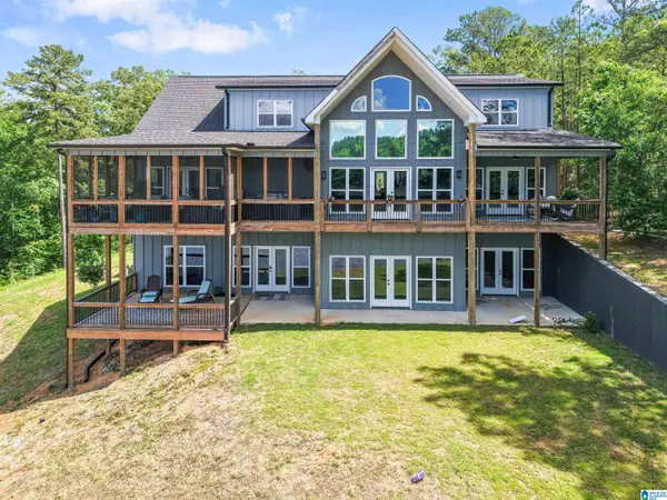 7 STILLWATERS TRAIL, Sylacauga, AL 35151