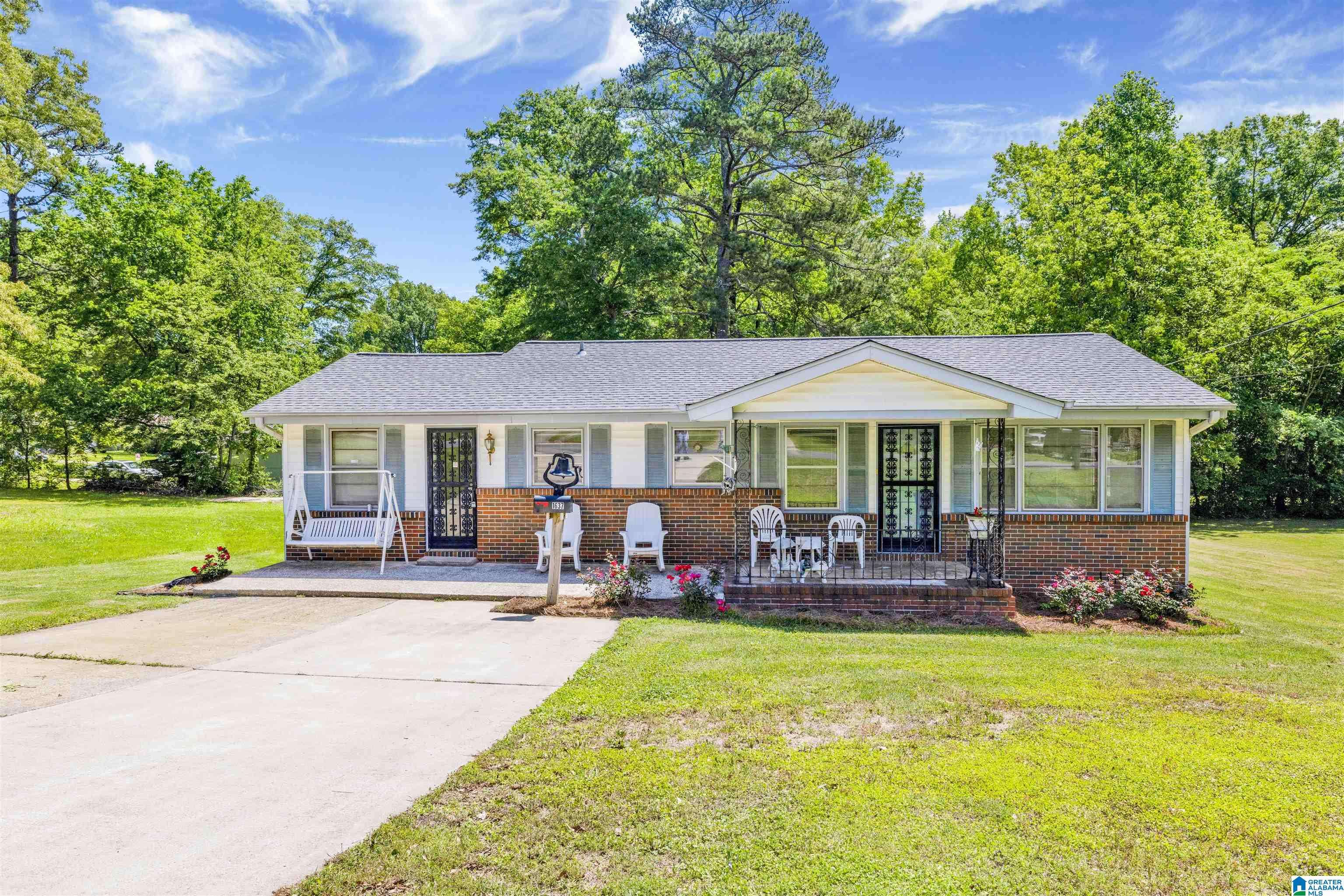 1637 1ST STREET NE, Center Point, AL 35215