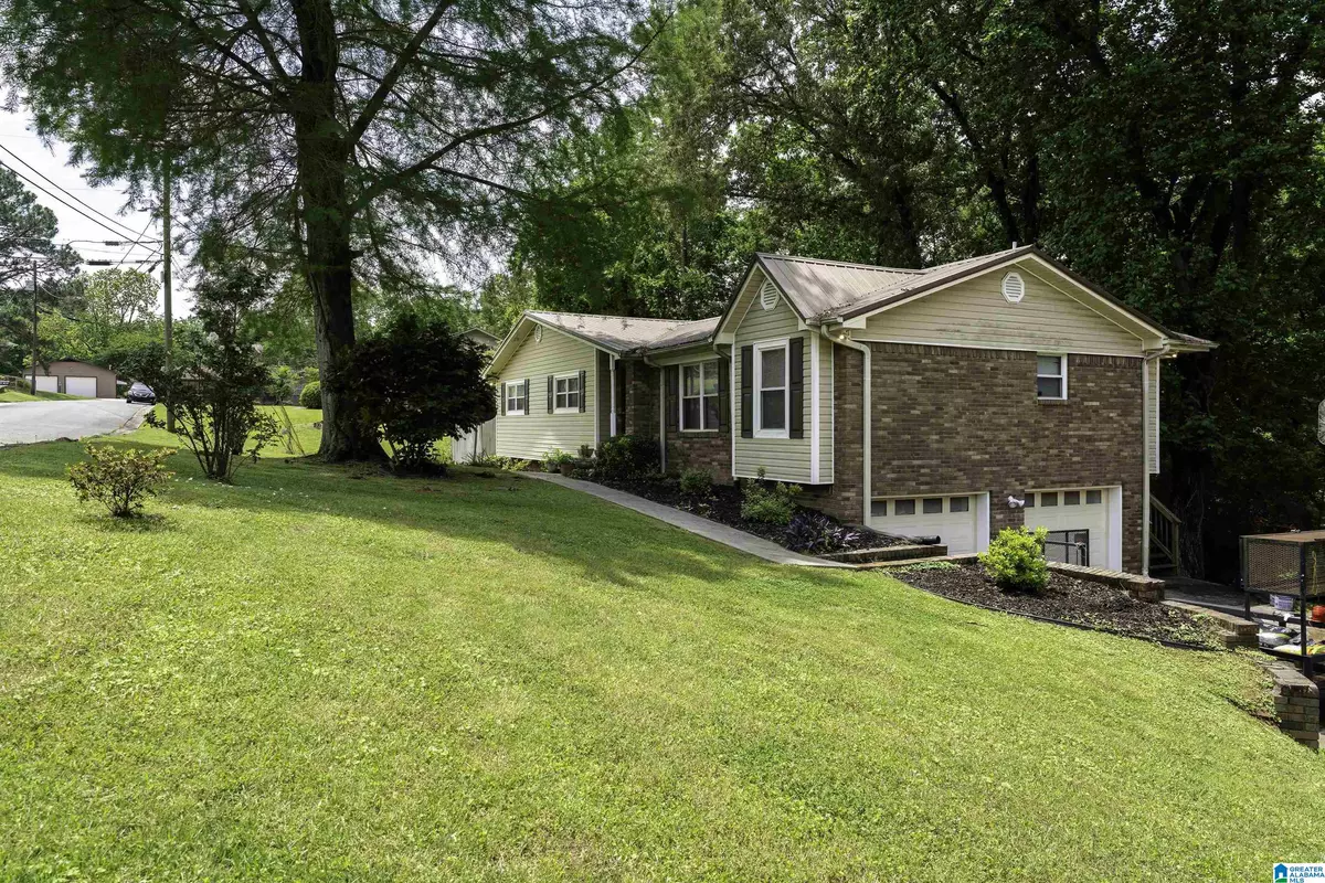 Pleasant Grove, AL 35127,500 2ND TERRACE