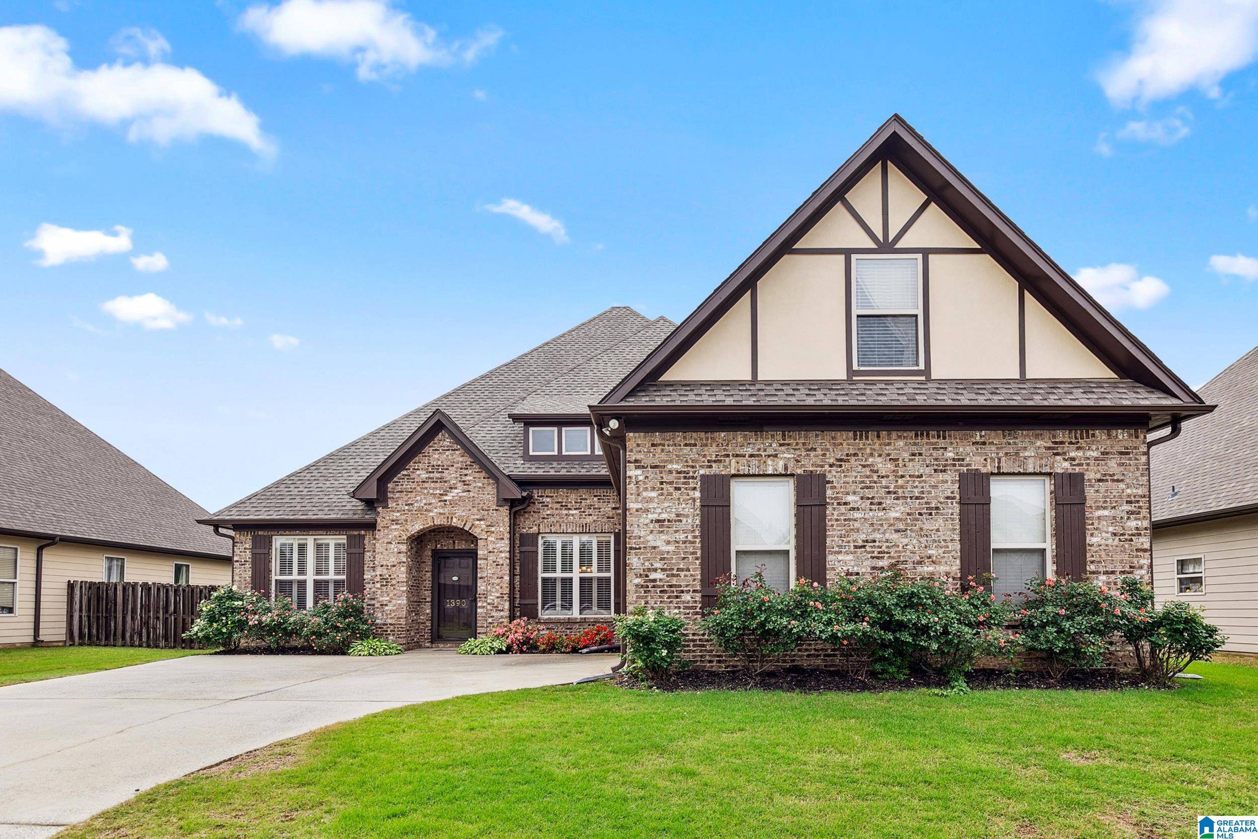 1390 MOUNTAIN LANE, Gardendale, AL 35071