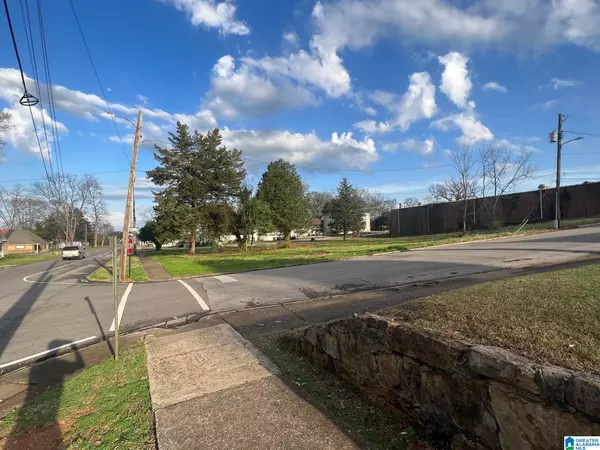 Oxford, AL 36203,300 & 308 SNOW STREET