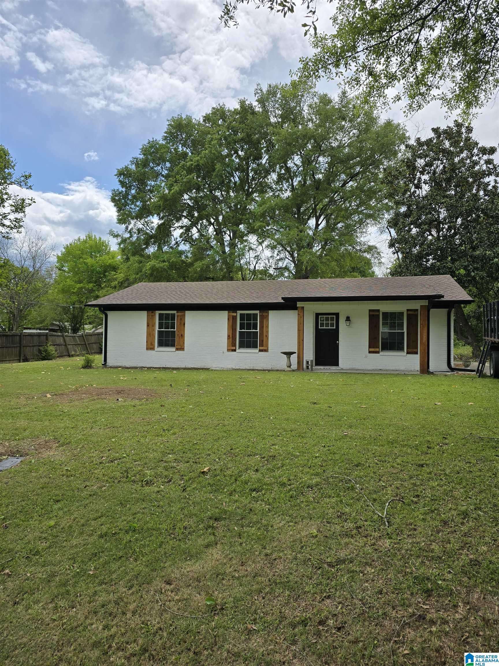 221 DREW STREET, Jemison, AL 35046