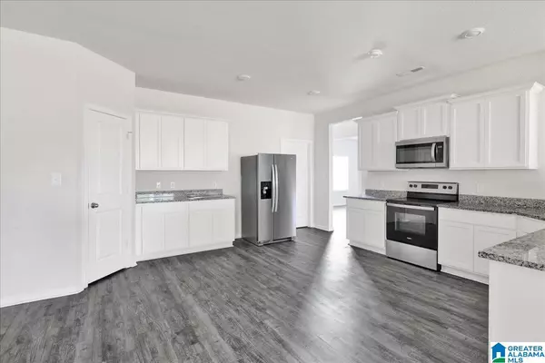 Pinson, AL 35126,6966 REBECCA LANE