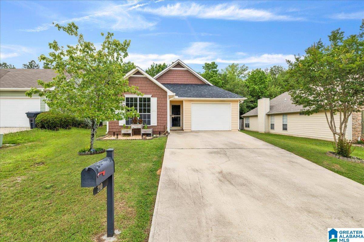 Calera, AL 35040,210 CARRINGTON LANE