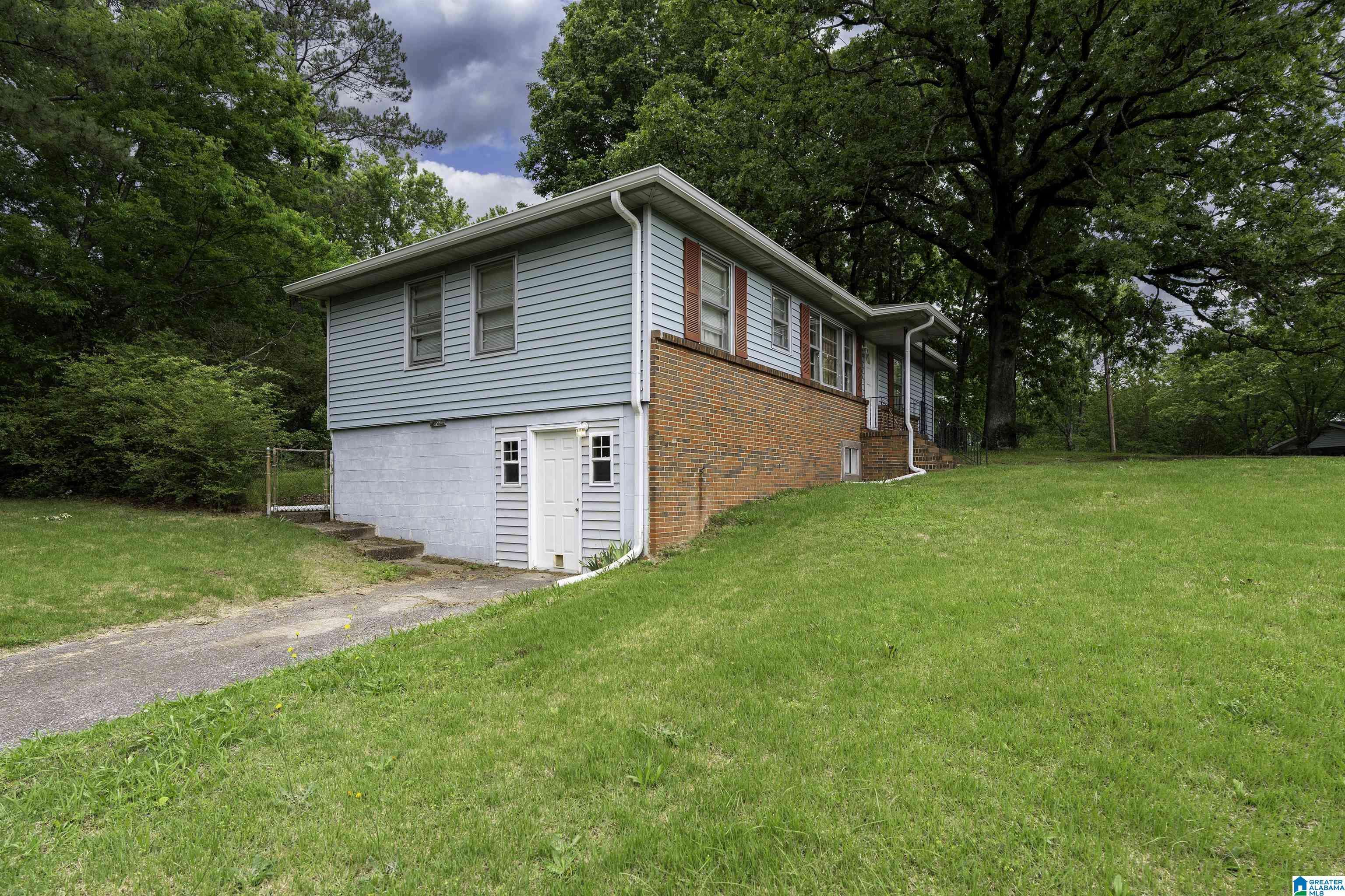 Center Point, AL 35215,1928 5TH STREET NE