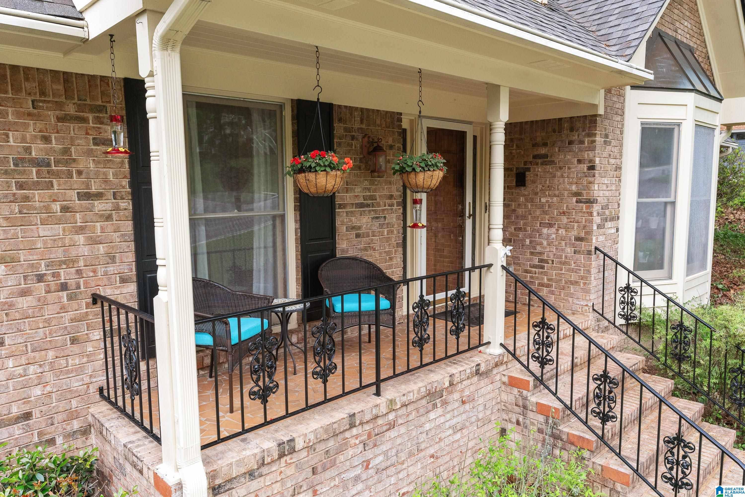Hoover, AL 35226,427 PINEWAY DRIVE