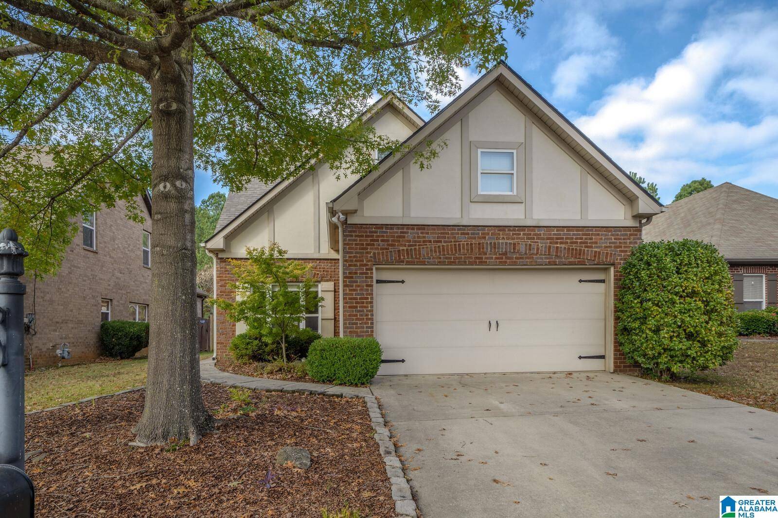 2816 OXMOOR GLEN DRIVE, Birmingham, AL 35211