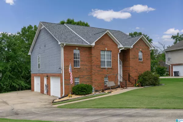 106 ROSEWOOD CIRCLE, Calera, AL 35040