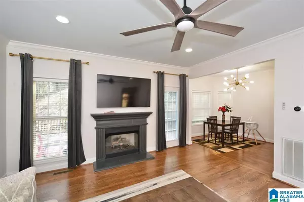 Vestavia Hills, AL 35226,221 CASTLEHILL DRIVE