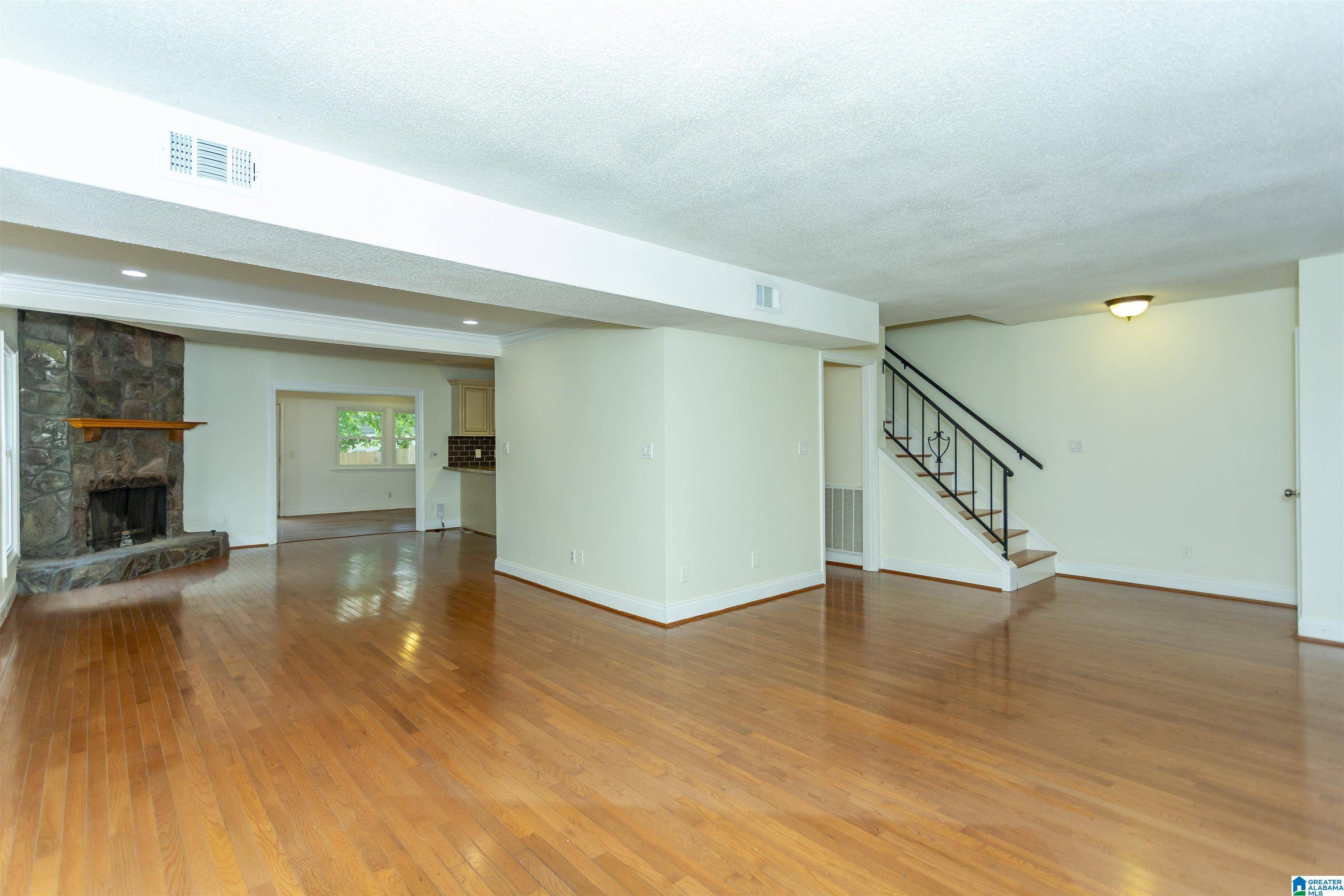 Vestavia Hills, AL 35243,3208 OVERTON MANOR DRIVE