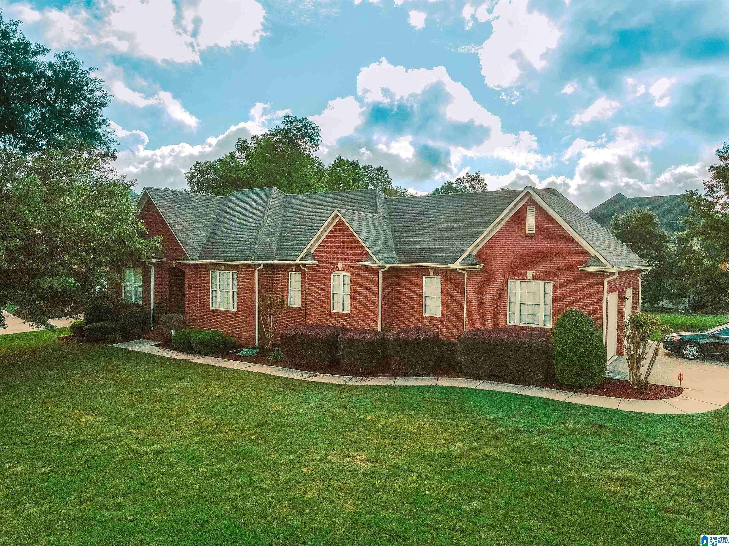 765 BROOKLINE CIRCLE, Gardendale, AL 35071