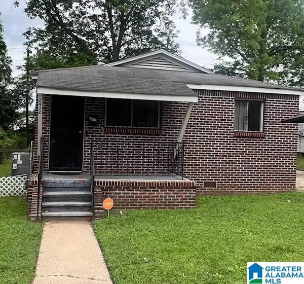 2412 LAWN AVENUE SW, Birmingham, AL 35211