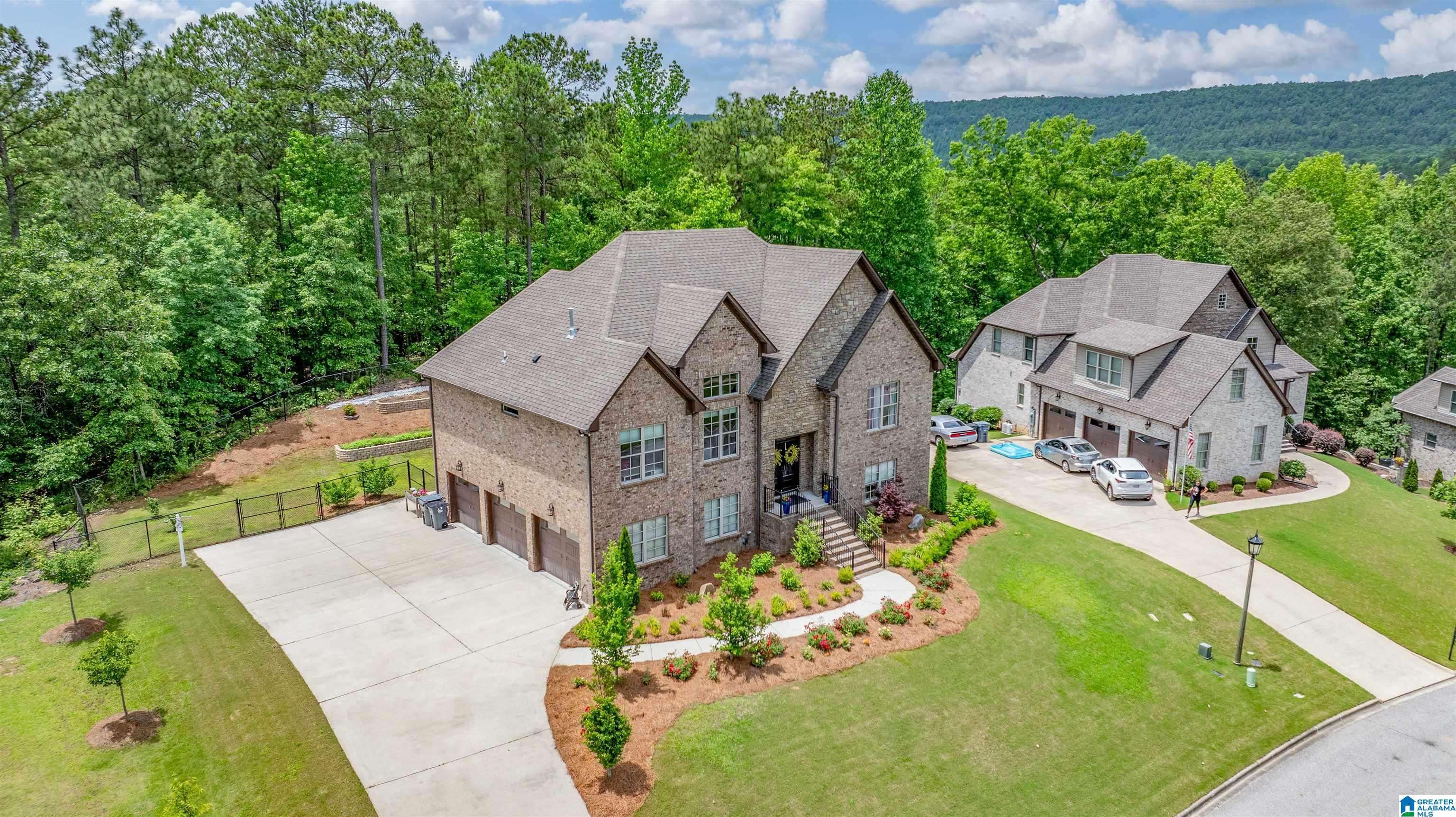 Pelham, AL 35124,205 GREY OAKS DRIVE