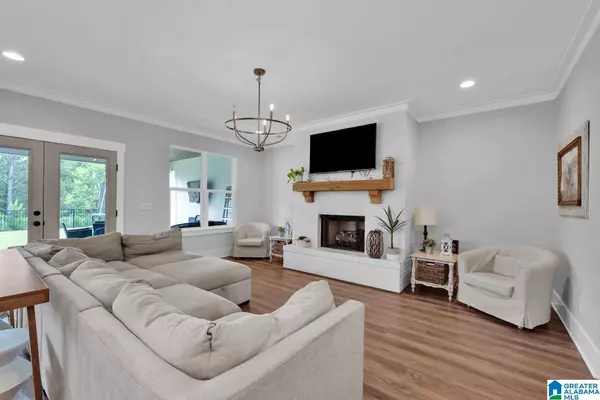 Trussville, AL 35173,7815 RALEIGH DRIVE