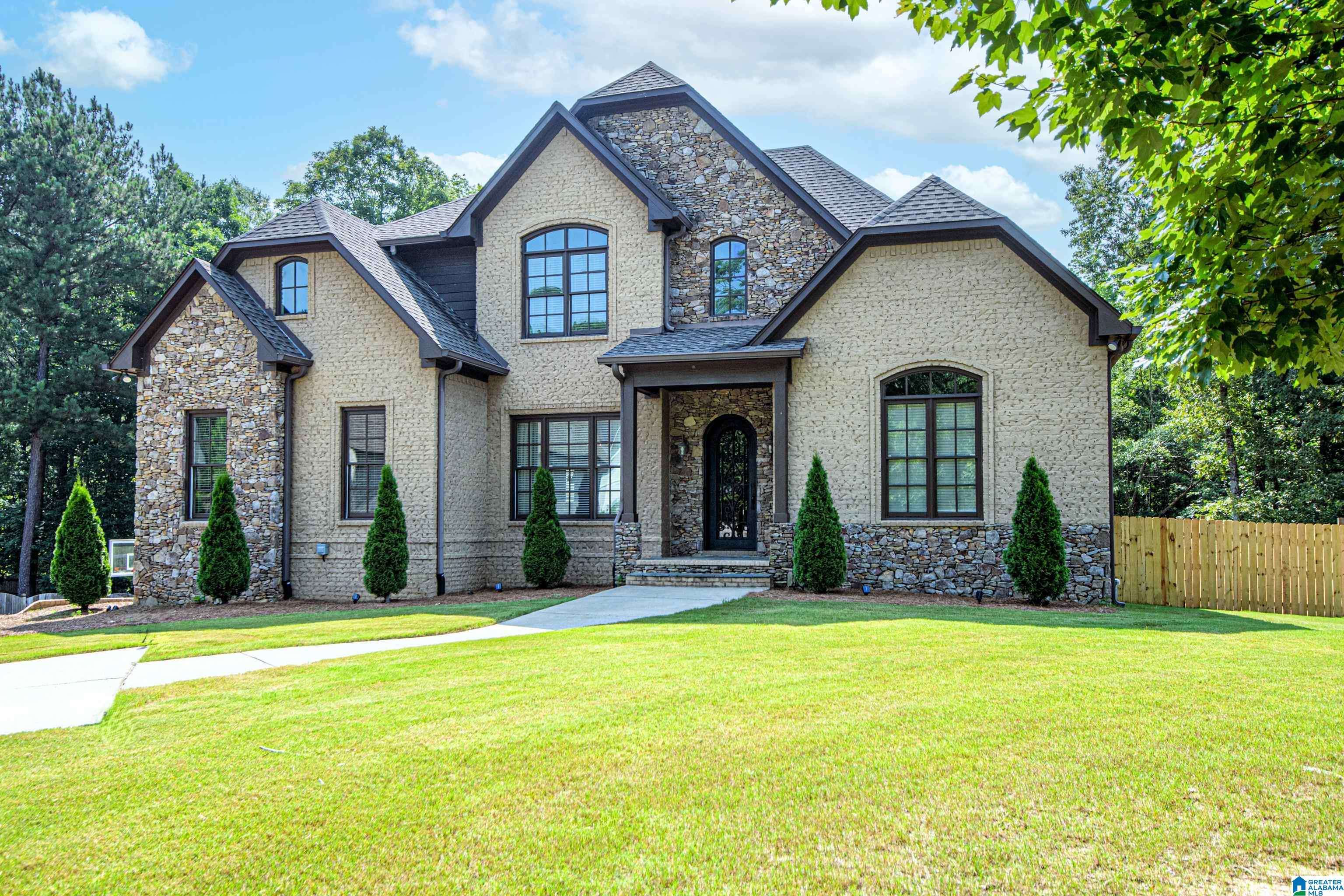 2017 KINGSTON COURT, Chelsea, AL 35043
