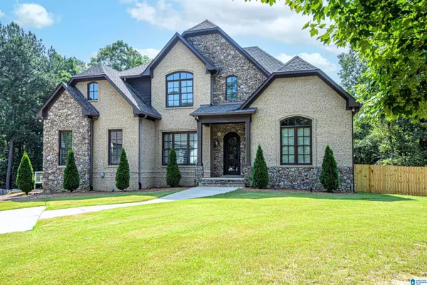 2017 KINGSTON COURT, Chelsea, AL 35043