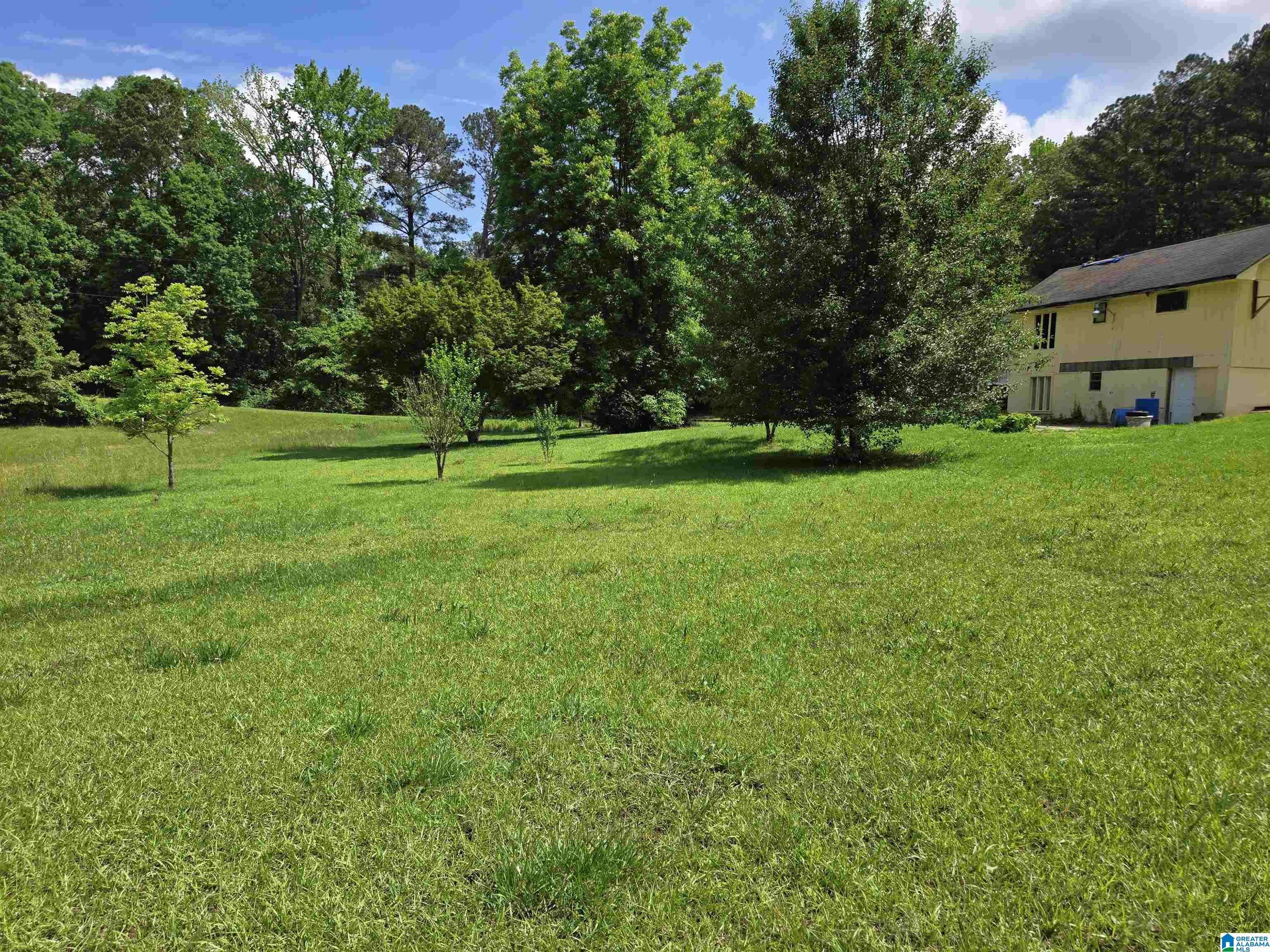 Bessemer, AL 35022,2412 FLUKER DRIVE