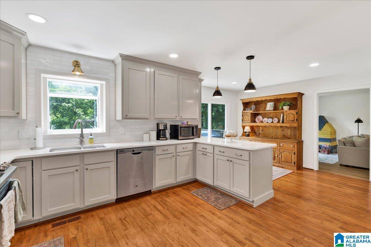 Hoover, AL 35226,113 PINE CLIFF CIRCLE